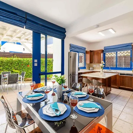 Serena Springs By Ezoria بروتاراس