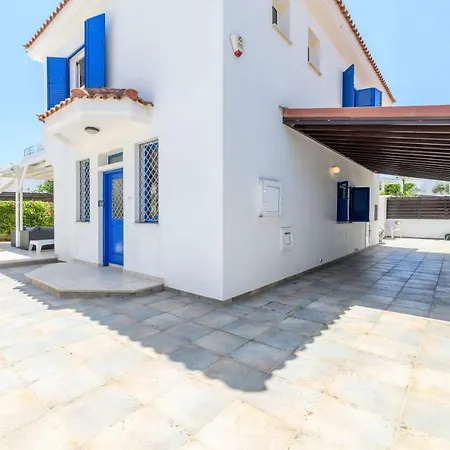 Villa Serena Springs By Ezoria