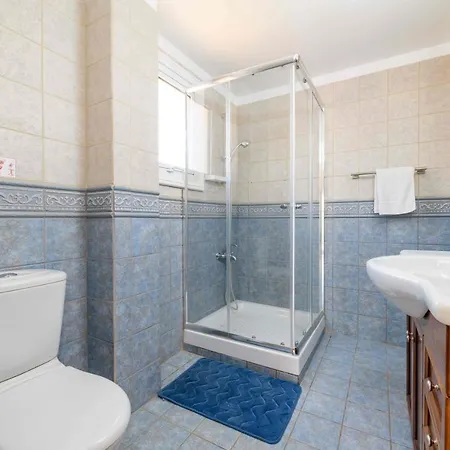 Serena Springs By Ezoria Villa *