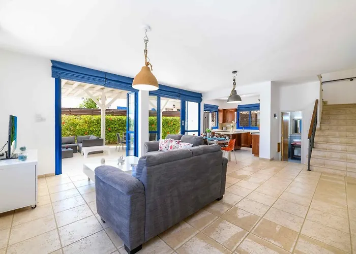 Serena Springs By Ezoria Protaras